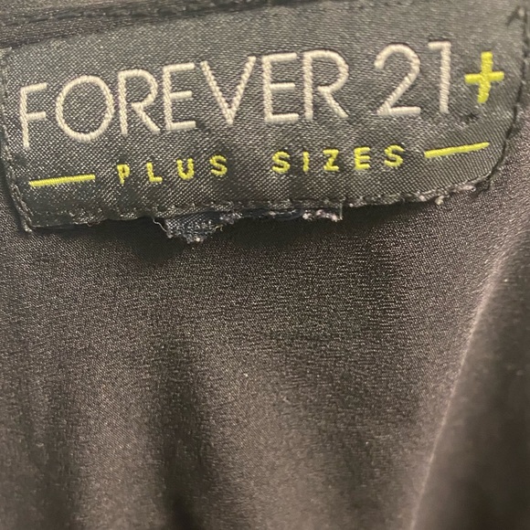 Black forever 21 plus size tank top. - Picture 2 of 2